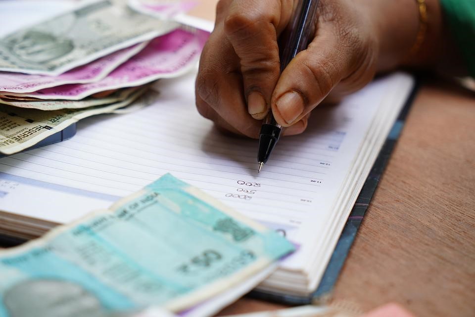 Empresas podem renegociar dívidas com descontos de até 90%