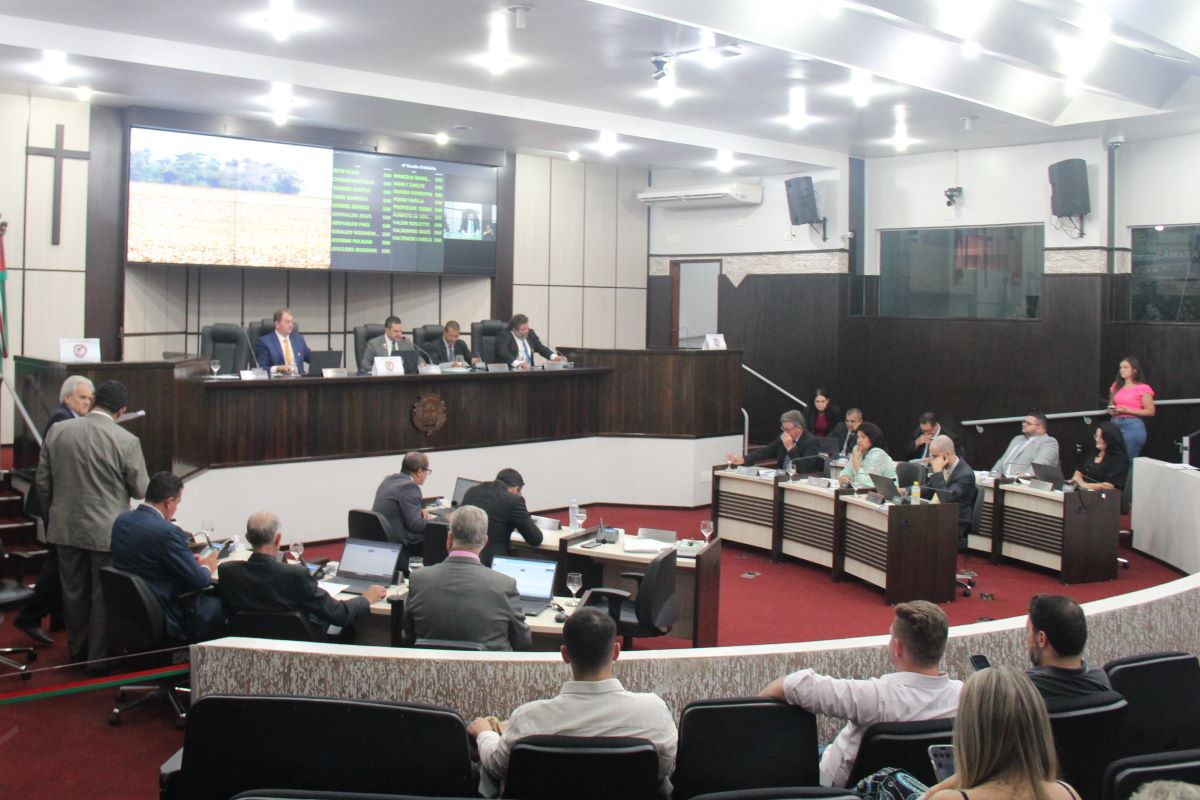 Câmara de Toledo aprecia cinco proposições em sessão ordinária