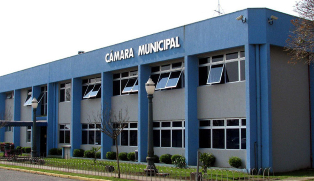Gaeco cumpre ordem de prisão e mandados na Câmara de Araucária, em Pinhais e Curitiba