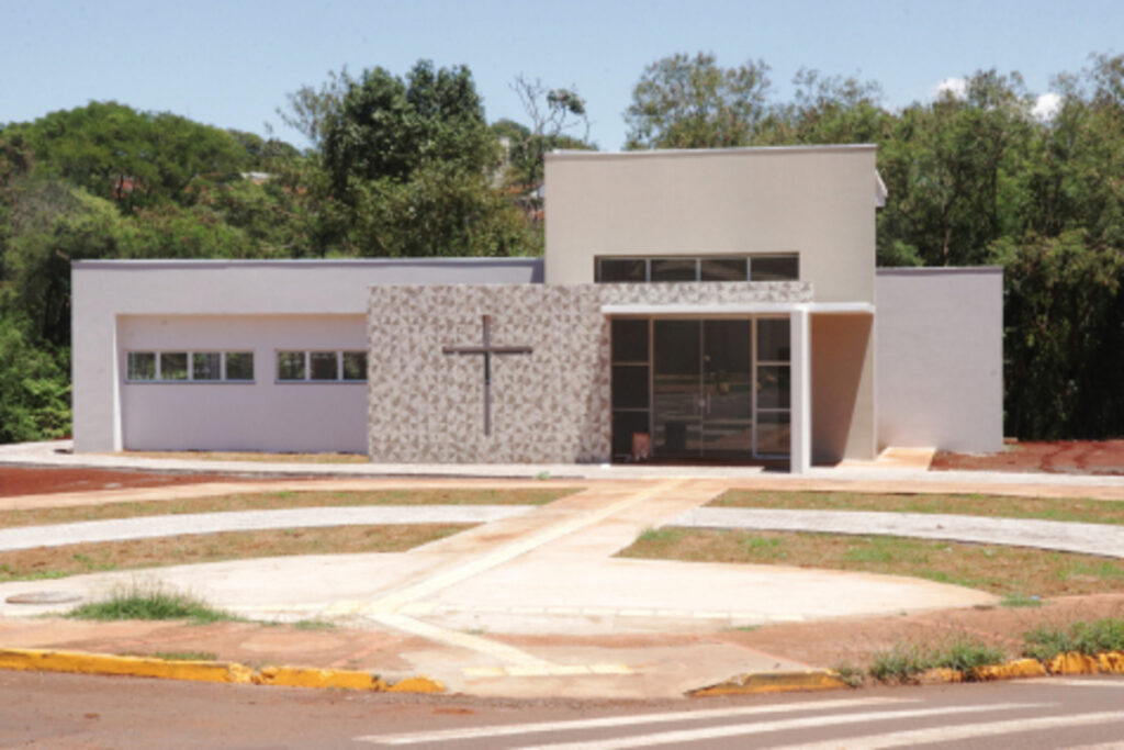 Reforma de capela mortuária Cristo Rei é entregue à comunidade