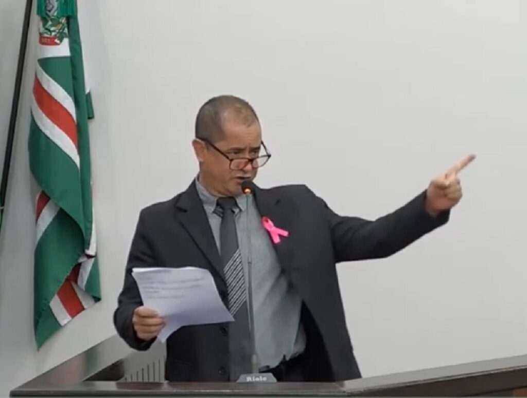 Agentes de Saúde e Endemias são homenageados por Chumbinho Silva na passagem do seu dia