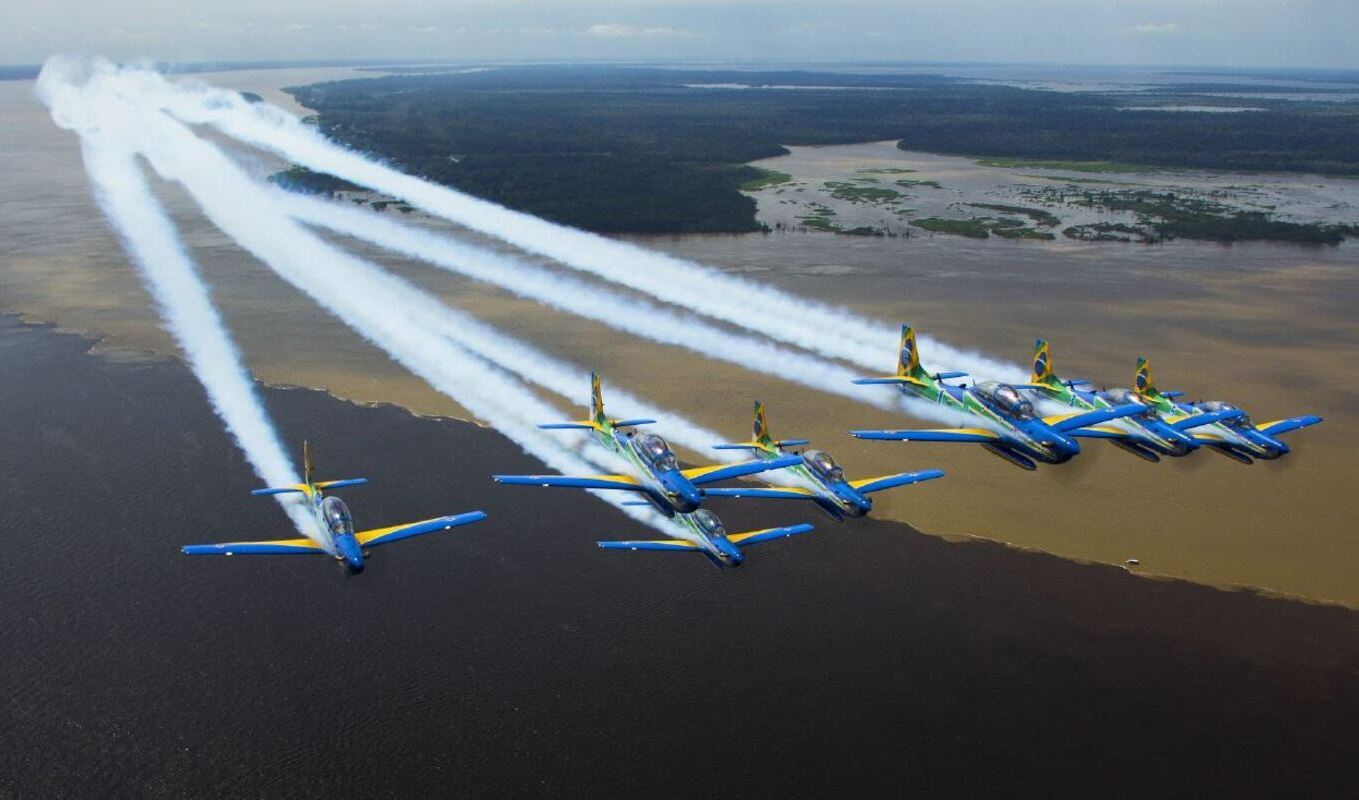 Aniversário da Itaipu terá Esquadrilha da Fumaça, homenagens e arte