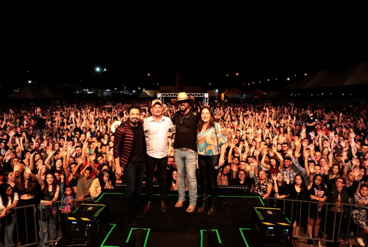 Show com Fernando e Sorocaba atrai mais de 20 mil pessoas à Maripá