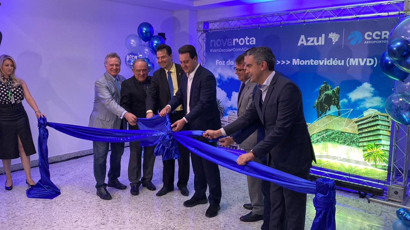 Azul começa a operar rota entre Foz do Iguaçu e Montevidéu, no Uruguai