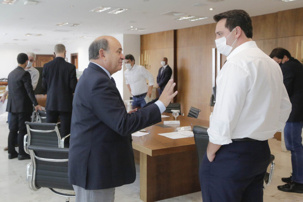 Em Foz do Iguaçu, governador destaca parceria do Estado com a Itaipu