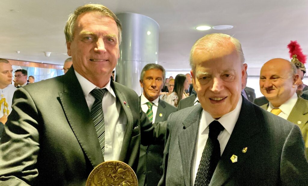 Dom Bertand de Orleans e Bragança participou da cerimônia de apresentação do Coração de D. Pedro I