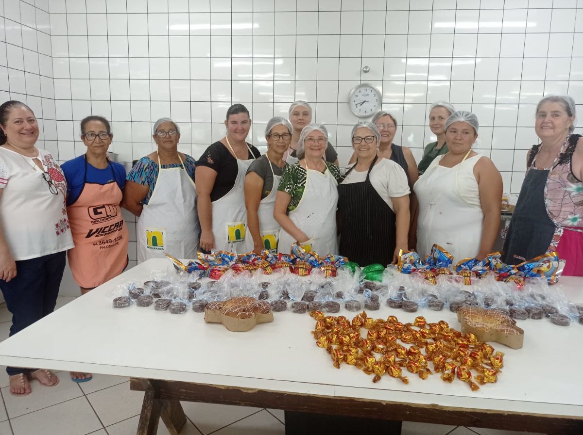 Maripaenses aprendem a fazer doces para a Páscoa em curso ofertado pelo CRAS