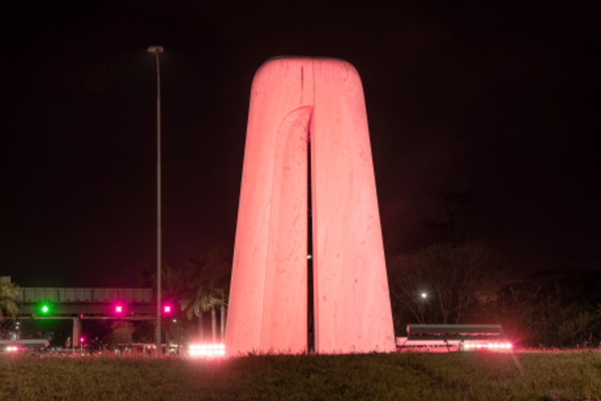 Itaipu adere ao Outubro Rosa e alerta para prevenção ao câncer de mama