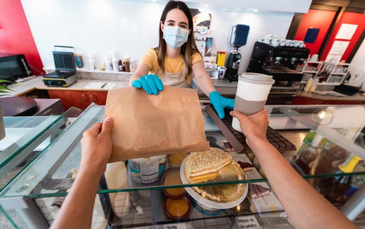 Pequenos negócios geraram 72,3% das vagas de emprego no Paraná no mês de março