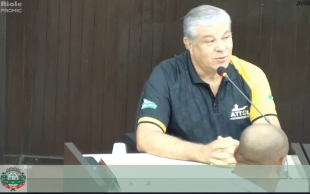 Tenente-Coronel da Reserva Oscar Monteiro explicou aos vereadores, em audiência pública, sobre a responsabilidade de ser um membro dos clubes de CAC - Caçador, Atirador e Colecionador
