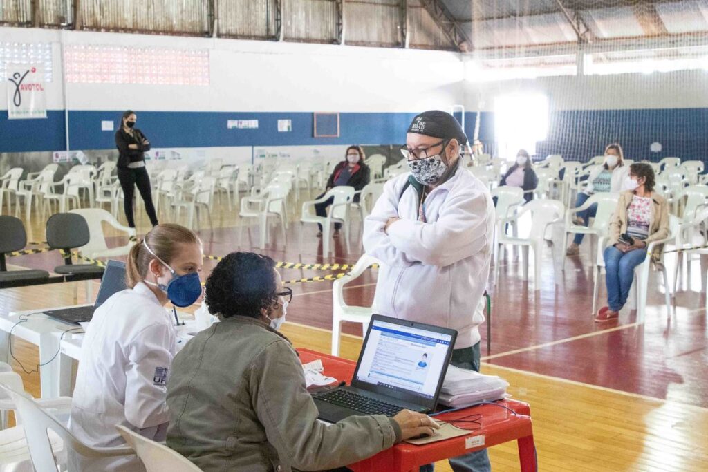 Segundas doses de Coronavac serão aplicadas apenas nas terças e quintas