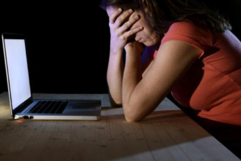 No Paraná, novo serviço atenderá mulheres vítimas de violência virtual