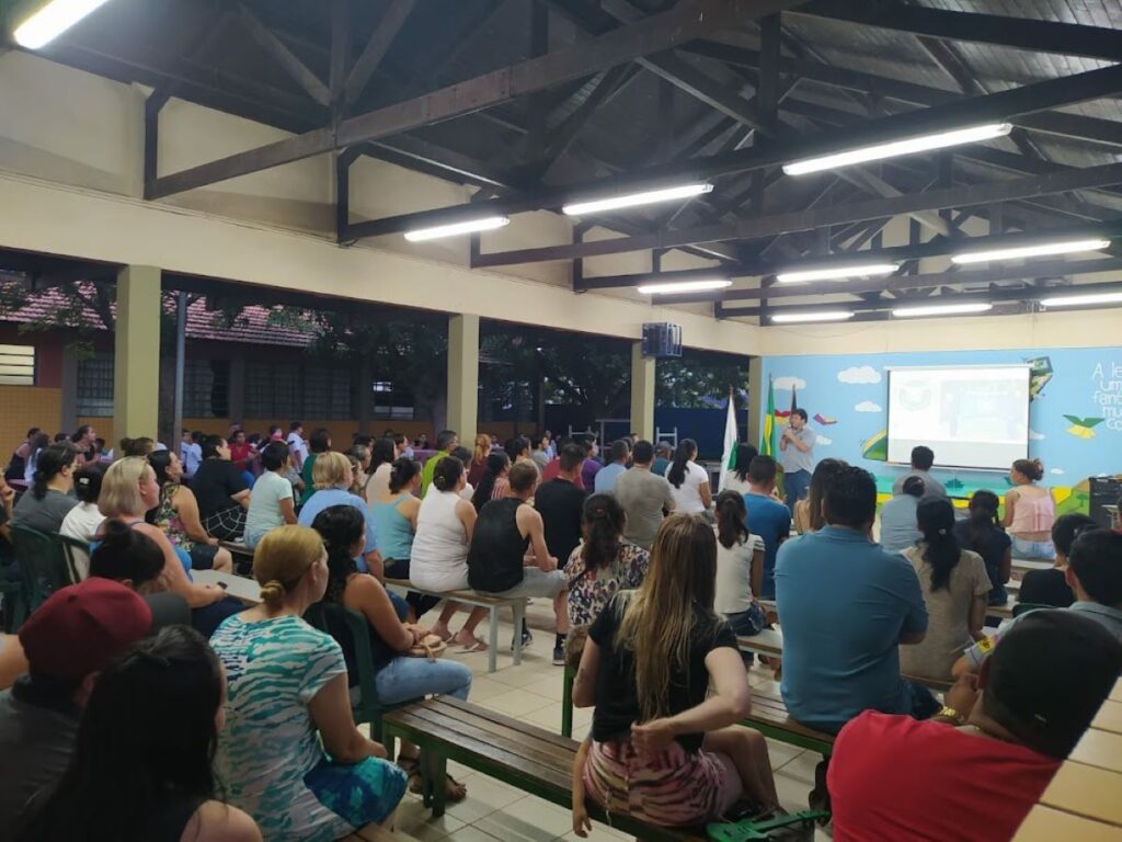 CCM Novo Horizonte realiza acolhida aos pais dos alunos