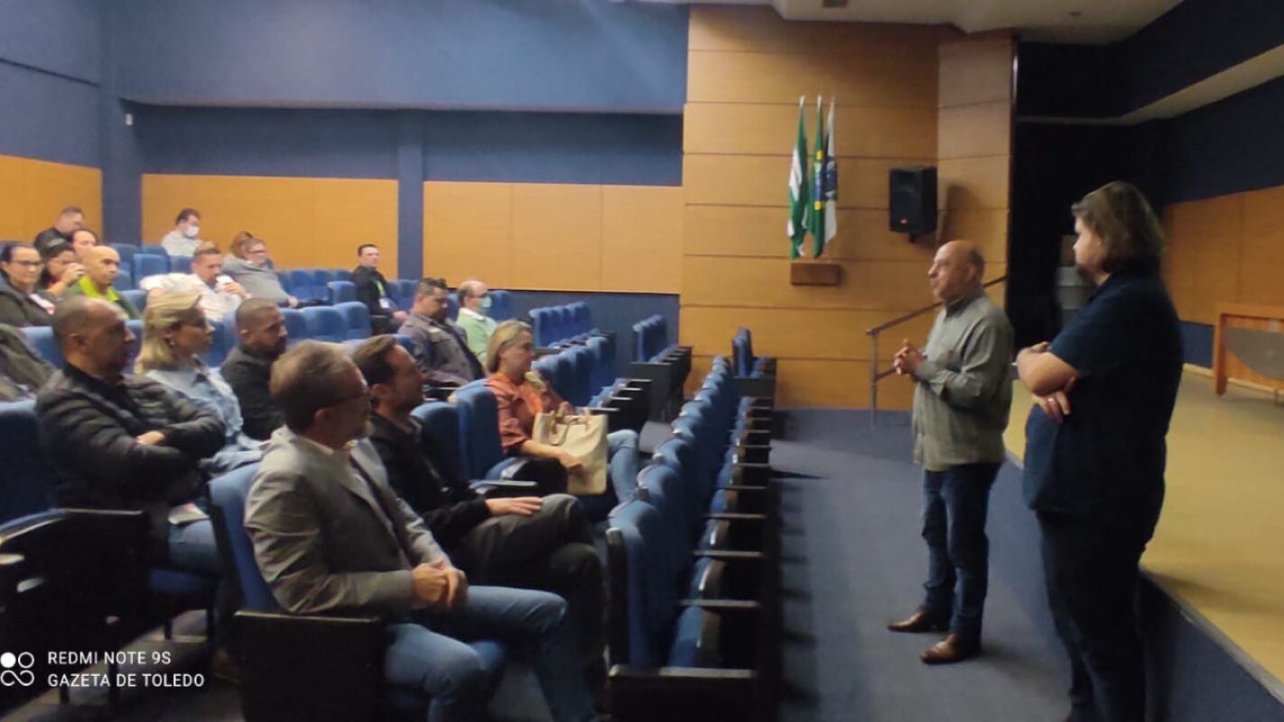 Prefeitura sincroniza imprensa com agência de mídias; Progressistas decide por Lúcio de Marchi; autorização de concessão do HR é assinada