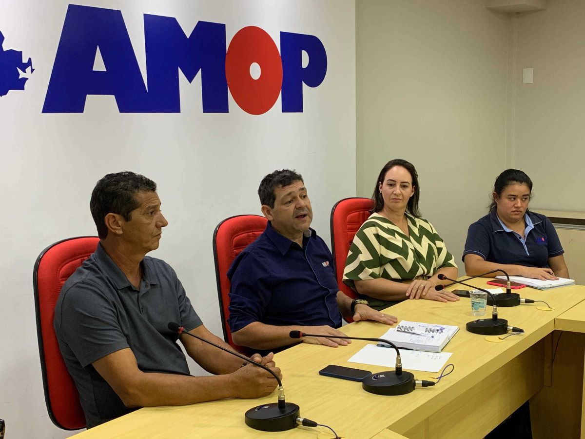 Em reunião na AMOP, secretarias de cultura definem datas e sedes do 19° FERMOP