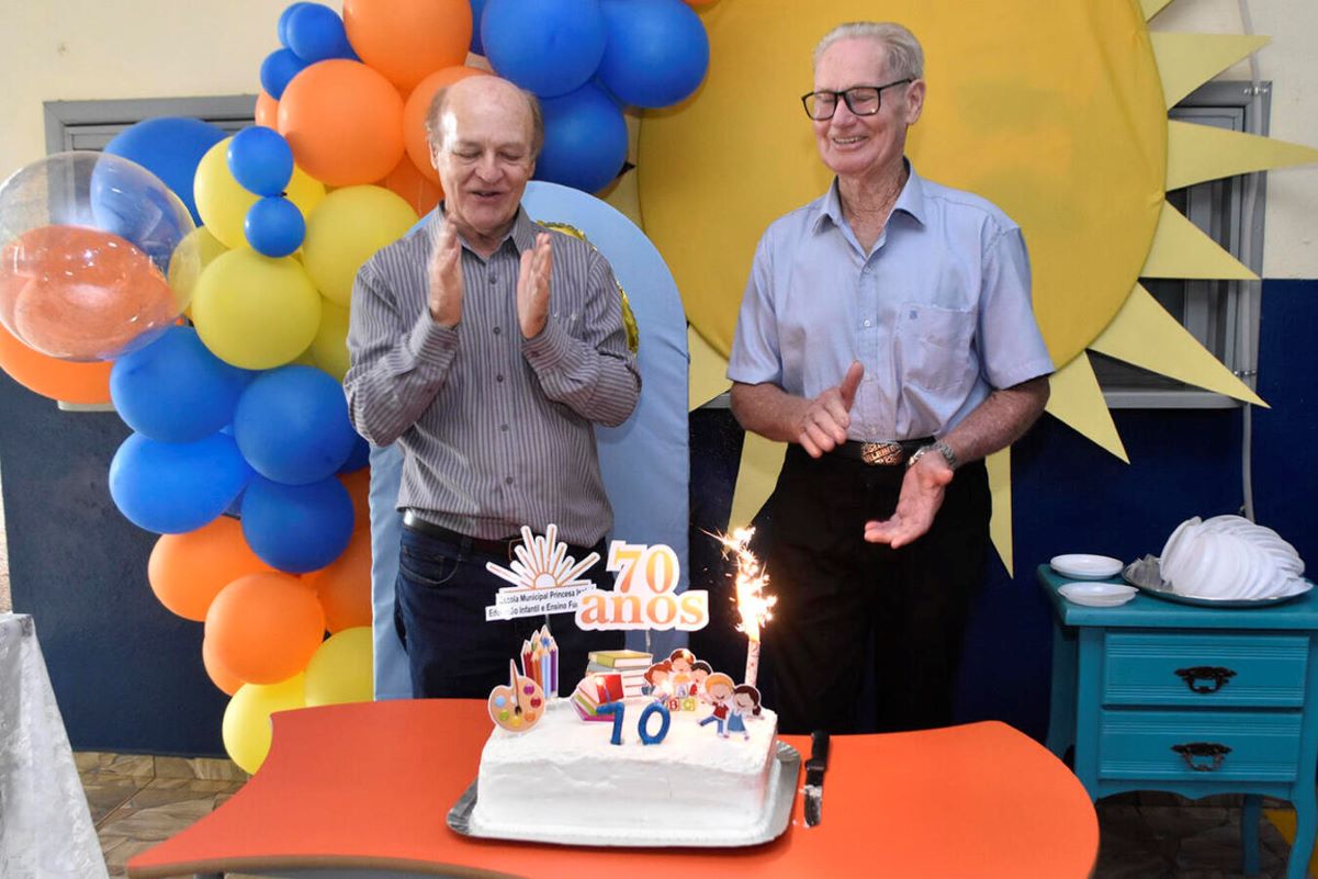 Escola Princesa Isabel, de Dois Irmãos, comemora 70 anos de atividades
