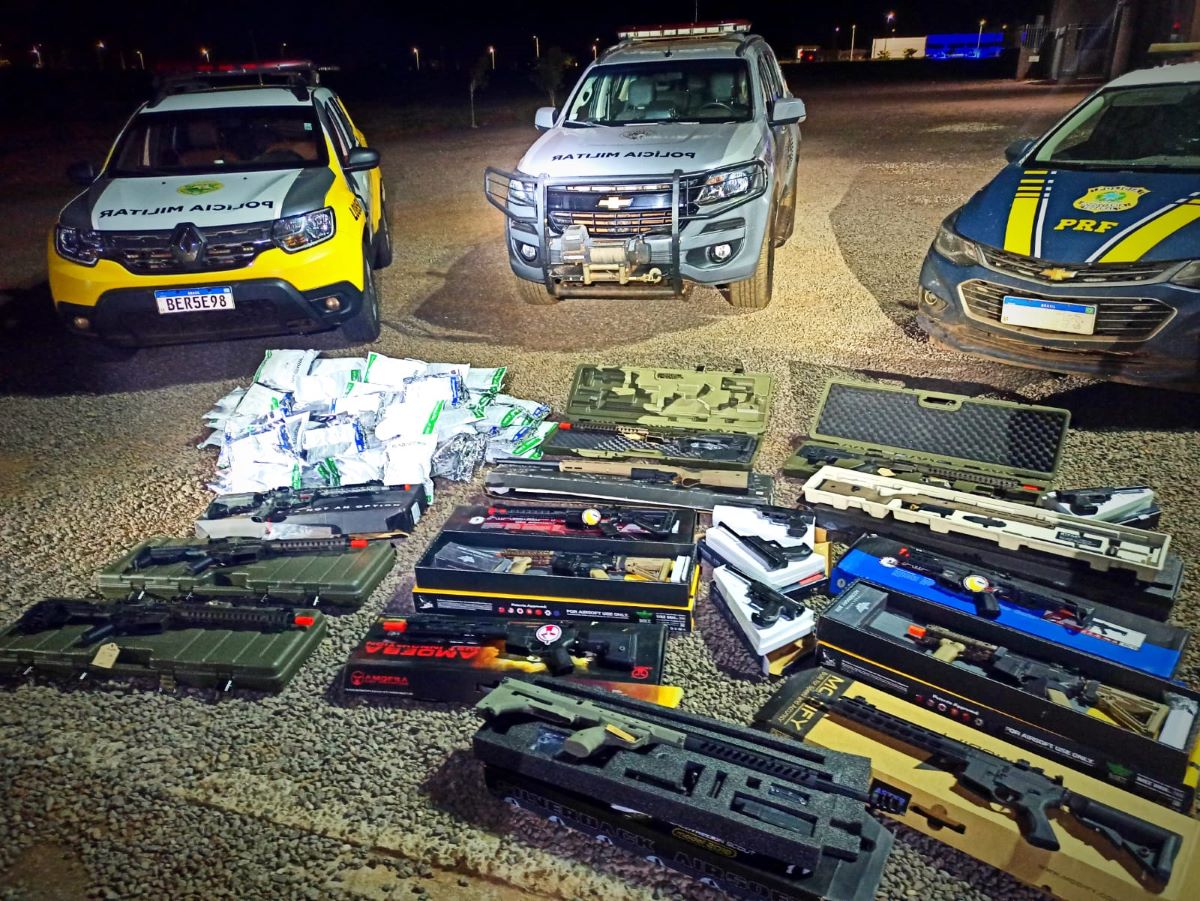 Carregamento de armas airsoft e agrotóxicos é apreendido em Toledo na noite desta terça-feira