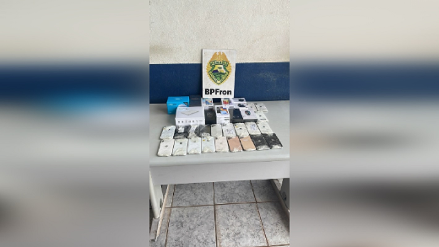 BPFron apreende celulares e equipamentos eletrônicos com passageira de ônibus em Toledo