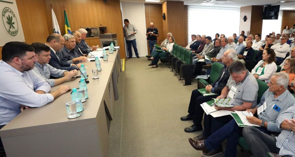 Assembleia da FAEP mobiliza autoridades políticas ligadas ao agro