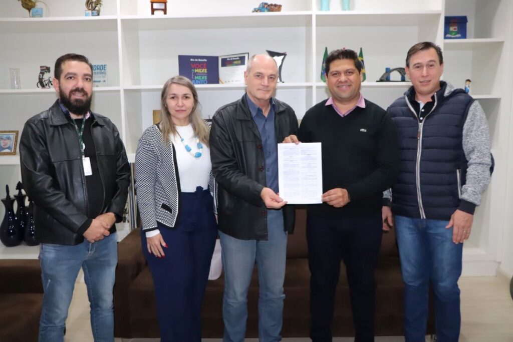 Prefeitura de Assis Chateaubriand e IFPR assinam convênio de estágios