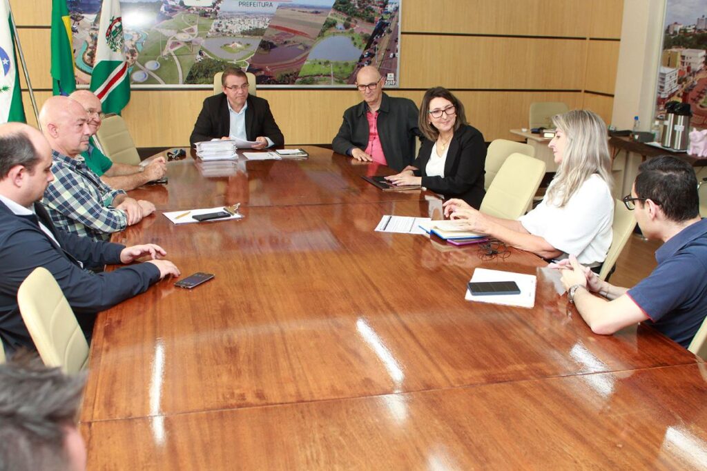 Prefeitura de Toledo firma contrato para construção de pátio para veículos apreendidos