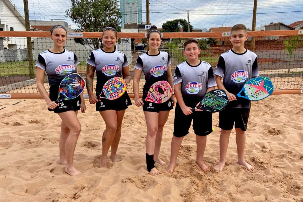 Evento marca lançamento dos novos uniformes do Team Sferriê/Coach Fábio Bento e de projeto social