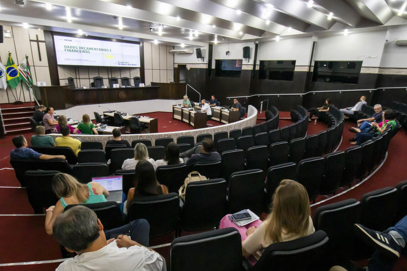 Audiência na Câmara expõe pessoal em 46,28%, saúde 31,2% e educação 26,2%