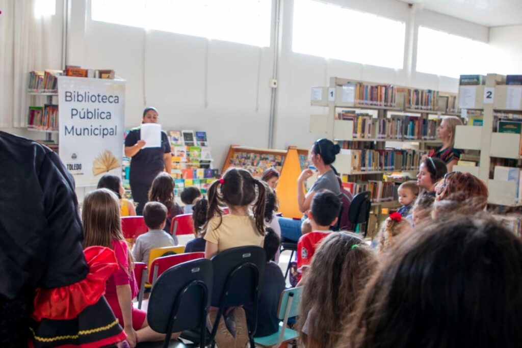 Atividades na Biblioteca Pública de Toledo fazem criançada dar “Play nas Férias”