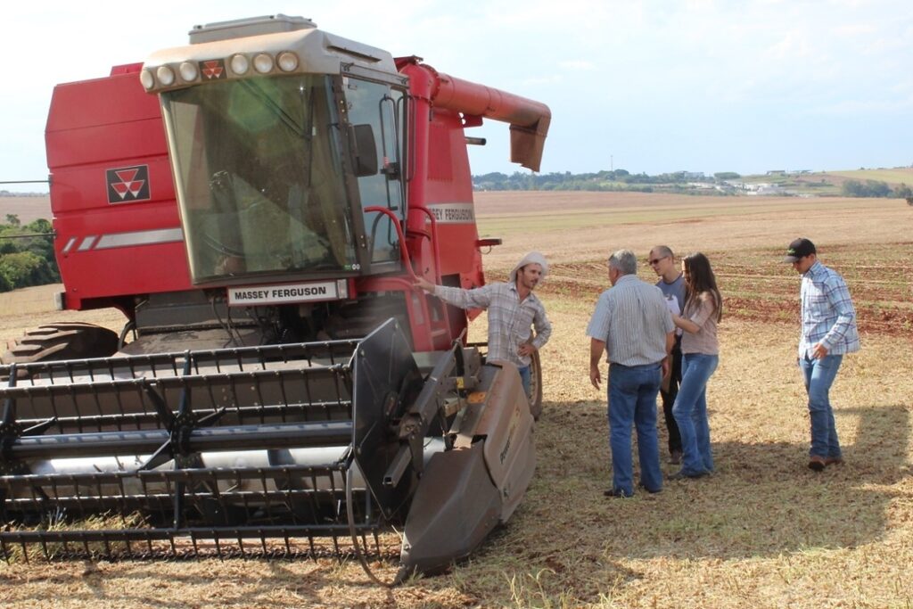 ​IDR-Paraná promove maior concurso do país para a qualidade da colheita de soja