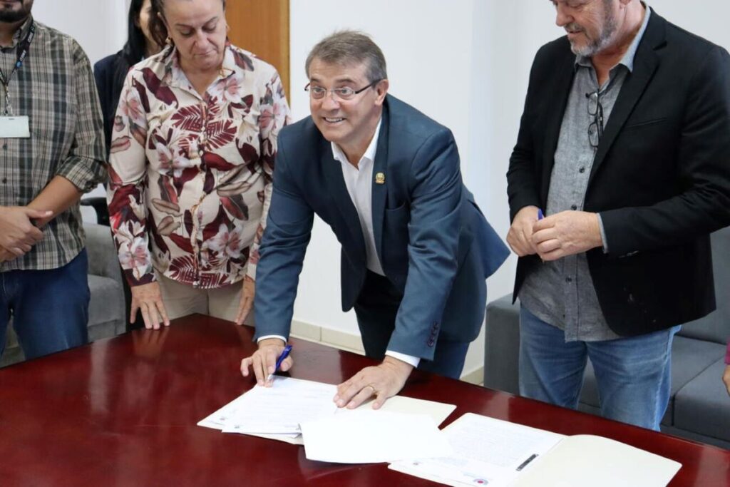 Convênio com Unioeste vai promover disciplina de agroecologia nas escolas municipais de Toledo