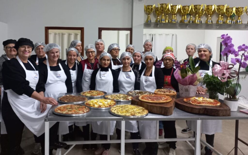 Curso de preparo de pizzas capacitou vinte mulheres para o mercado de trabalho em Maripá