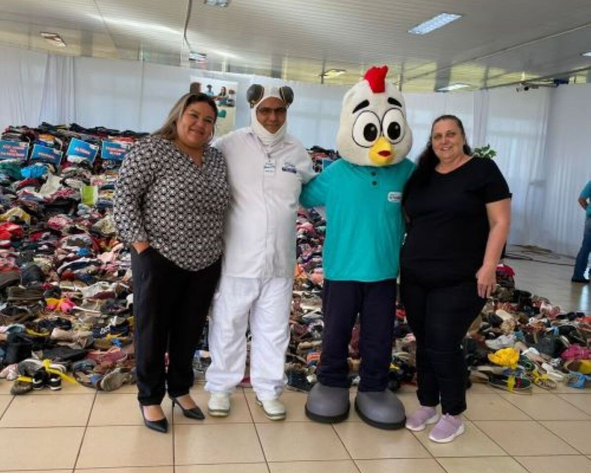 Prefeitura de Assis Chateaubriand recebe doação de roupas e calçados da C.Vale