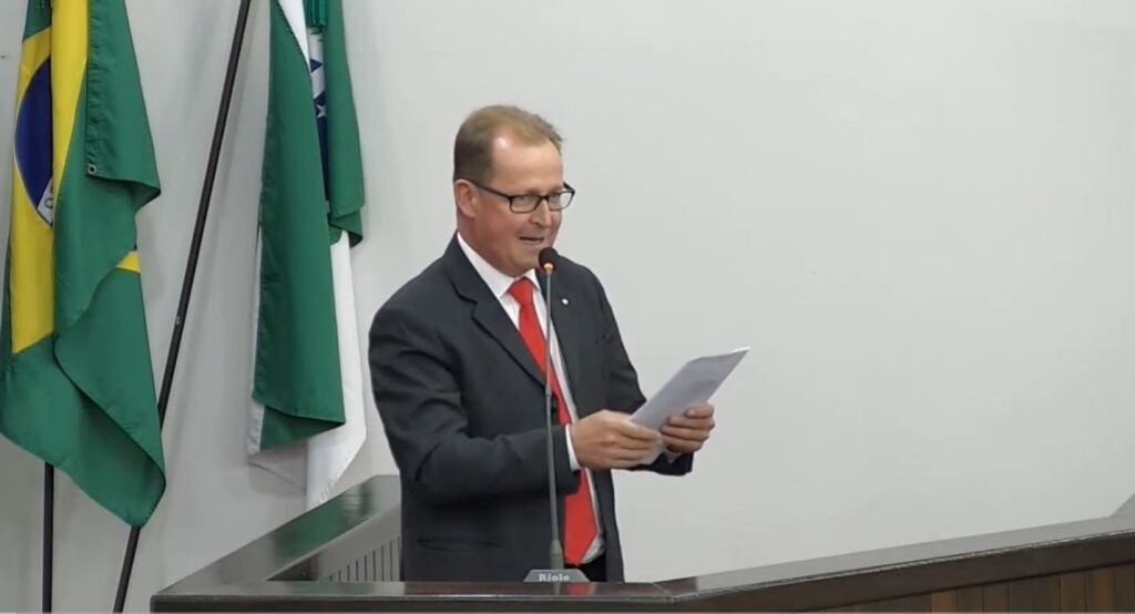 Suplente de deputado federal, Elton Welter se licencia da Câmara de Toledo