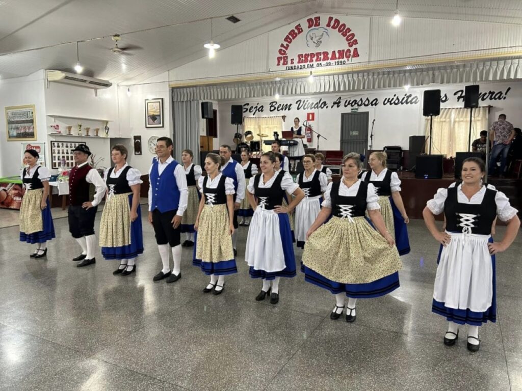 Sucesso marca o 2º Encontro de Danças Alemãs e Italianas de Mercedes
