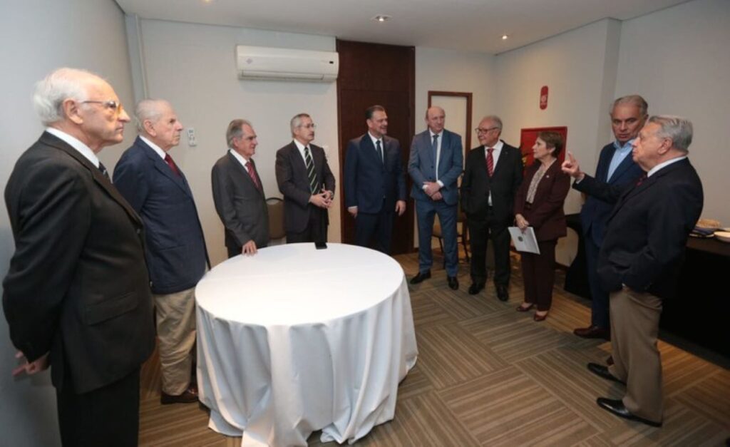 Ex-ministros da Agricultura debatem desafios e perspectivas do setor