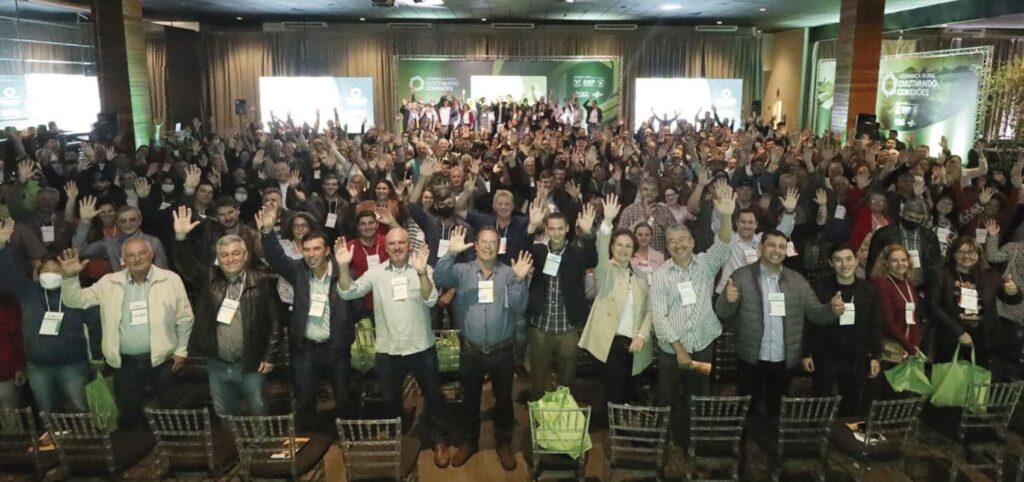 Encontro de liderança rural no Paraná conclama 2,5 mil produtores a assumirem protagonismo