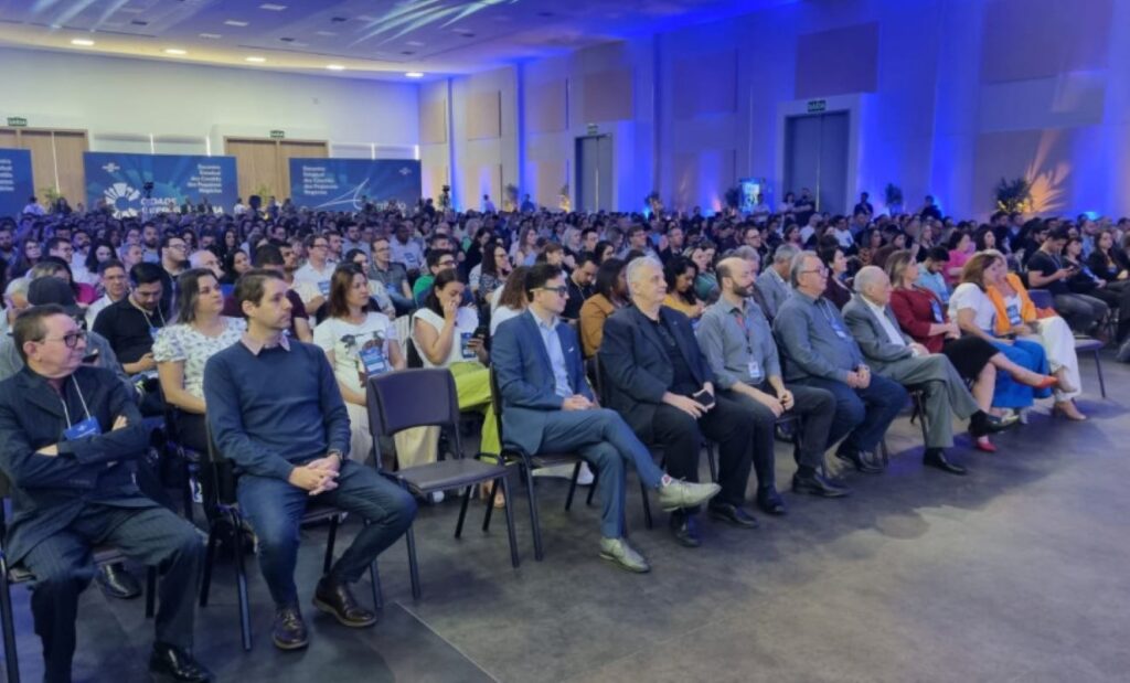 Em Foz do Iguaçu, encontro de comitês dos pequenos negócios reúne 700 participantes
