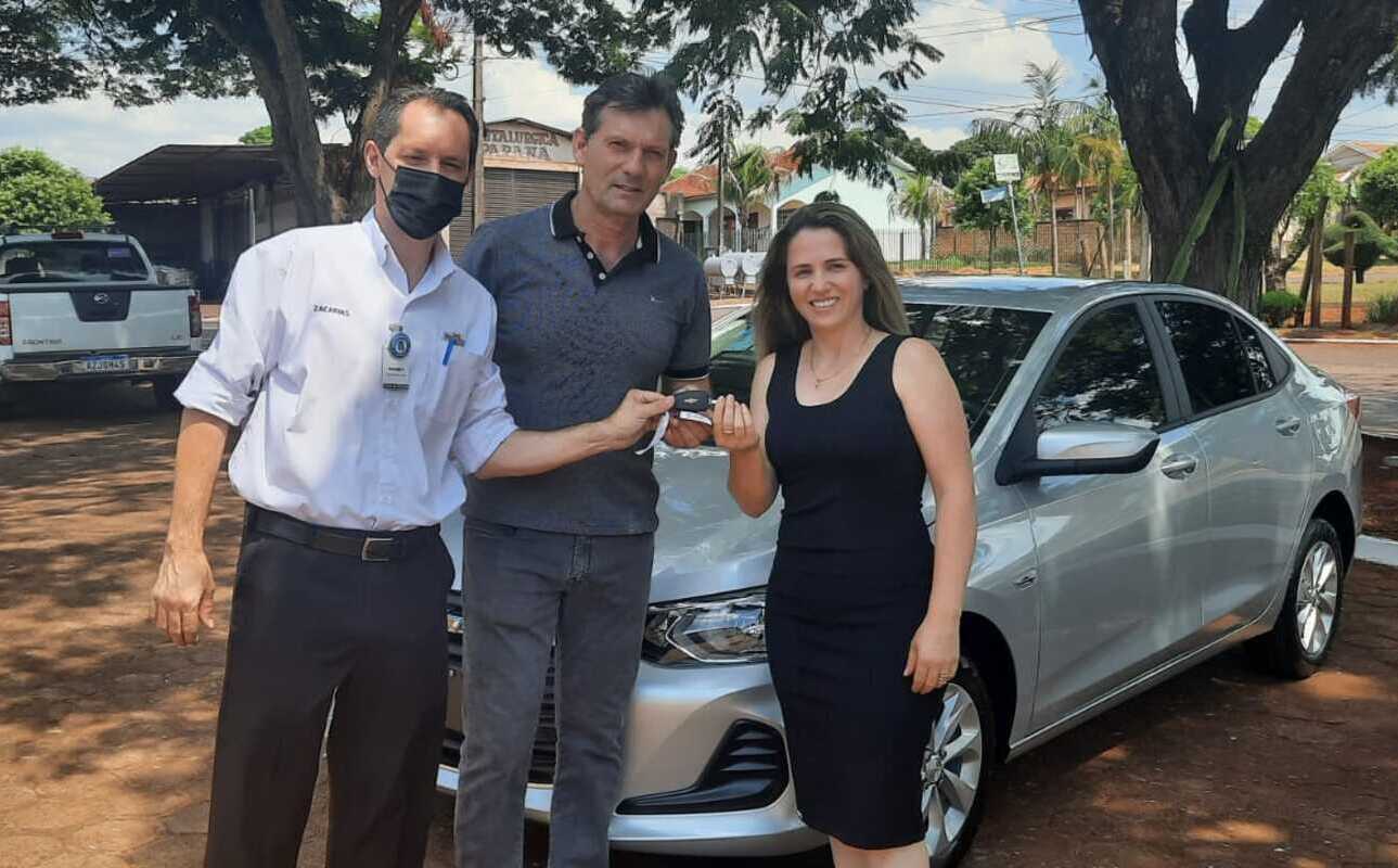 Tupãssi recebe veículo que auxiliará no atendimento pedagógico da Secretaria de Educação