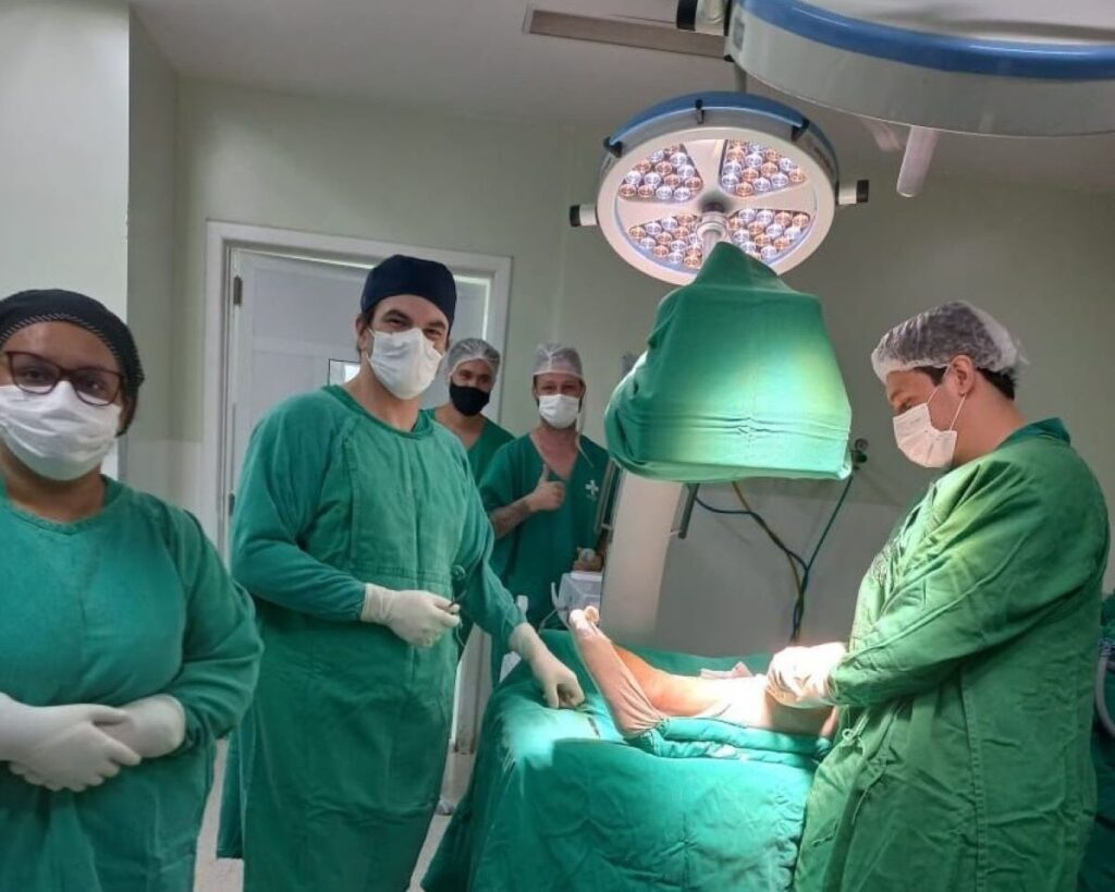 Hospital Municipal de Foz do Iguaçu adquire moderno arco cirúrgico