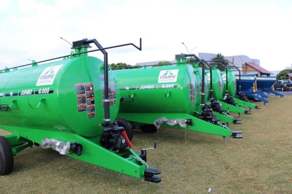 Em parceria com a Itaipu, Mercedes investe R$ 470 mil em equipamentos agrícolas