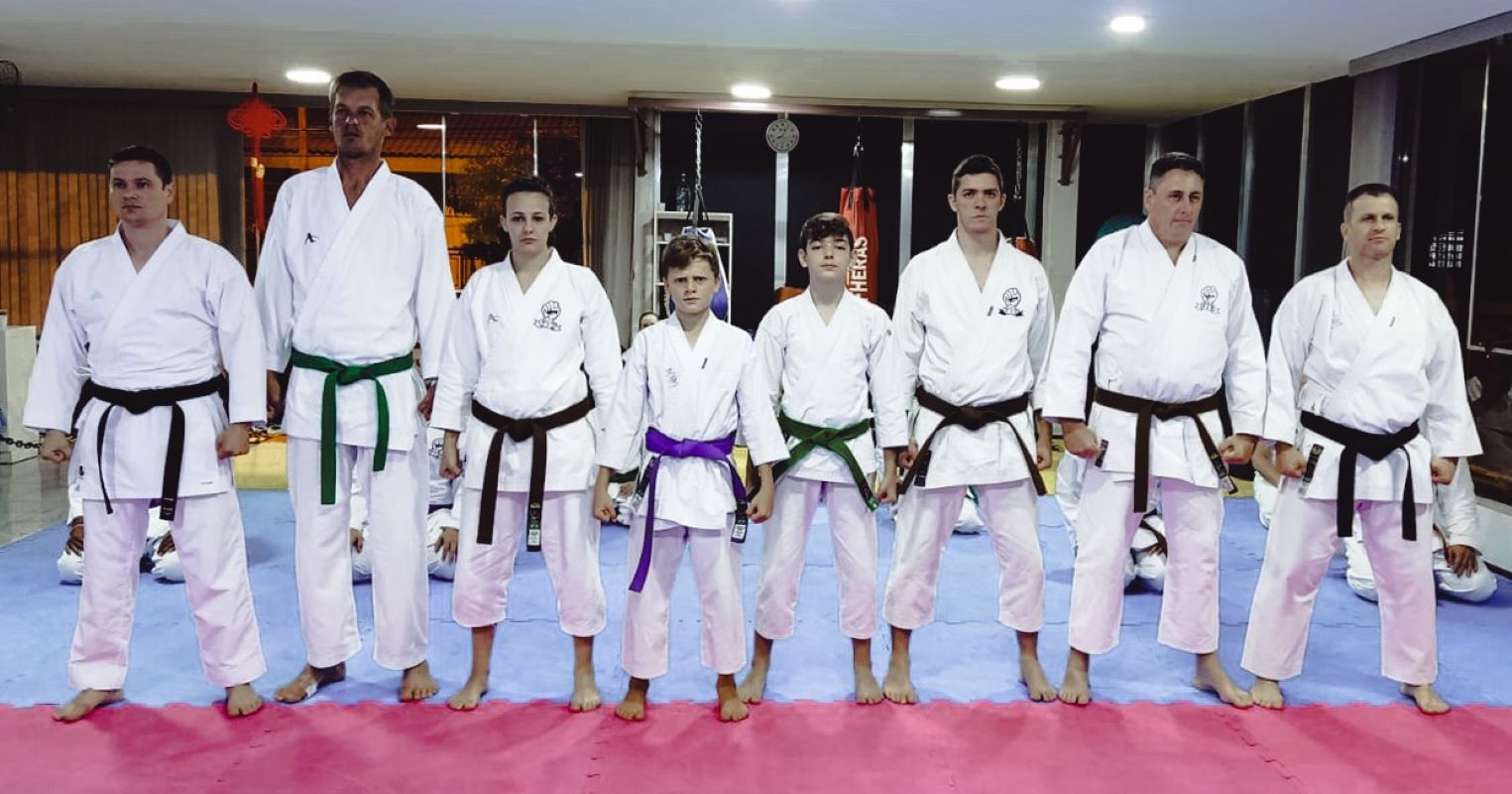 Equipe de Toledo rumo ao Campeonato Brasileiro de Karate da IKGA Brasil/Japão