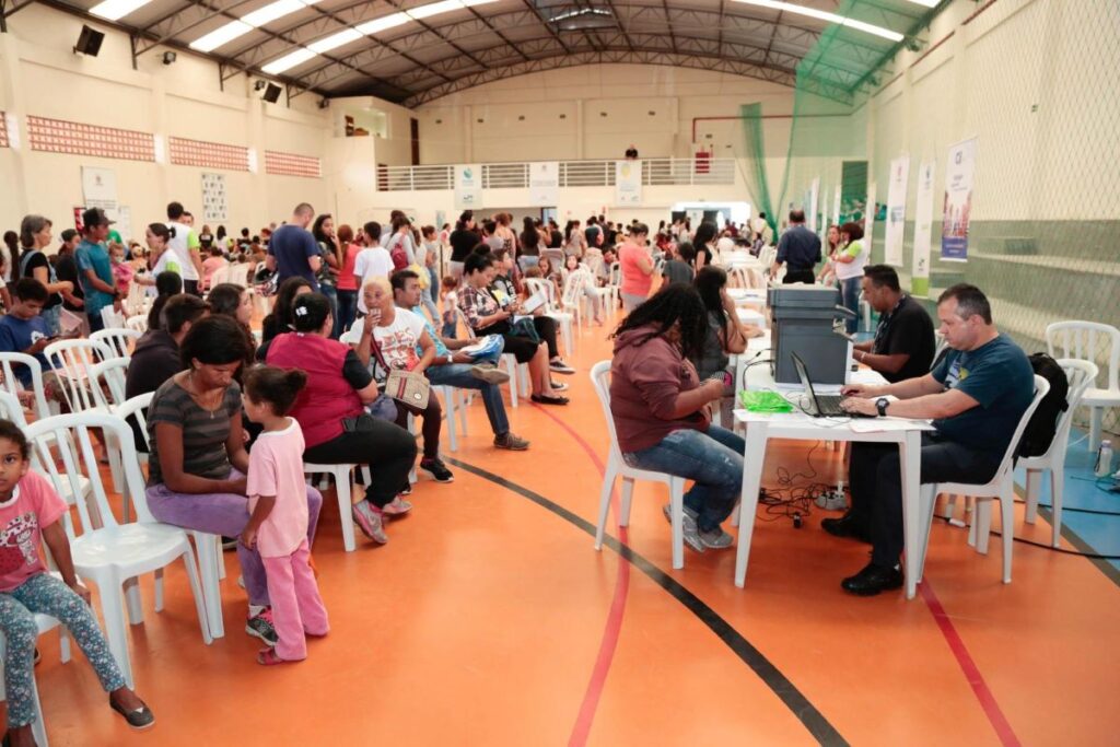 Feira de serviços Paraná em Ação chega a Jesuítas nesta terça-feira