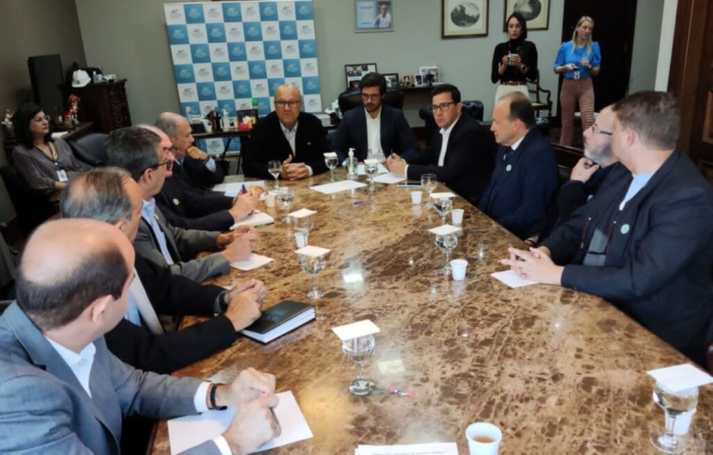 Frente Parlamentar defende suspensão da licitação dos pedágios