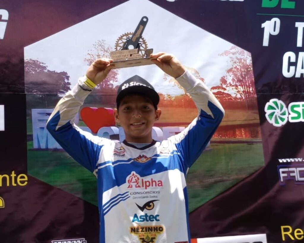 Heitor Isaque, atleta toledano de bicicross, conquista seu primeiro título em 2024