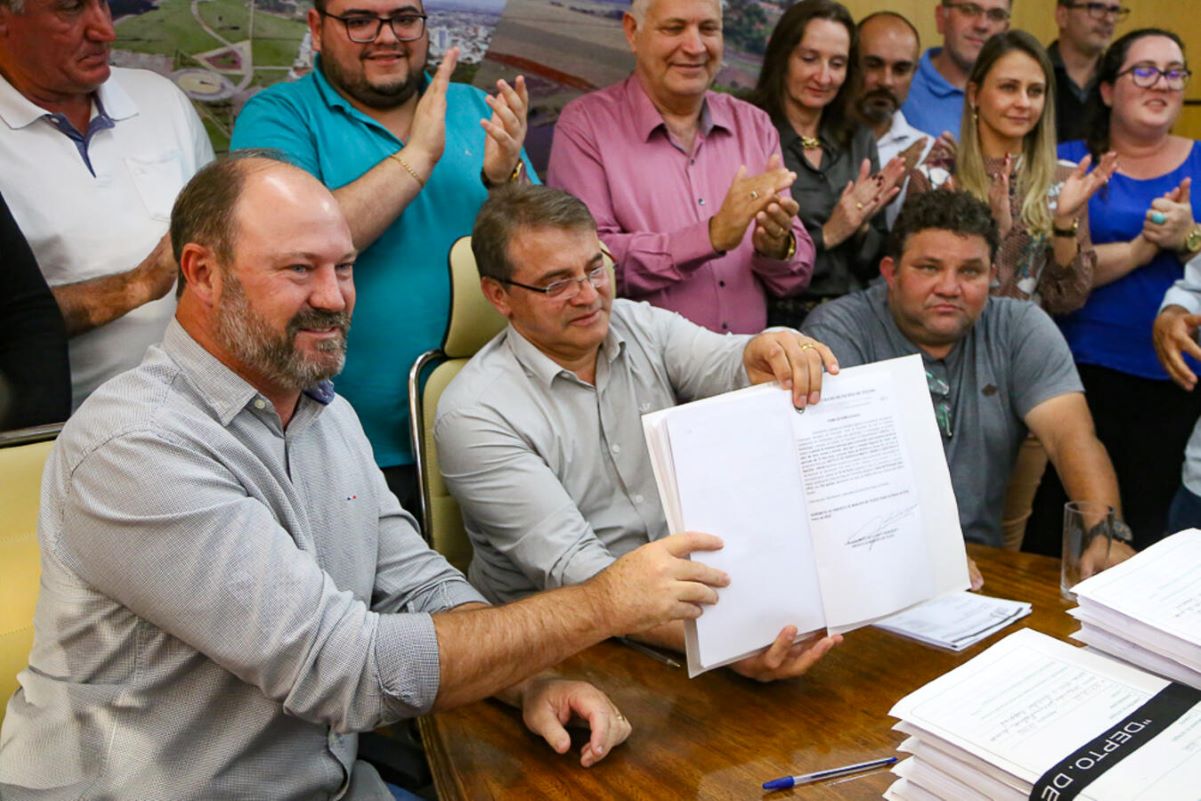O vereador Gabriel Baierle, em seu pronunciamento, destacou a homologação do contrato com a empresa IDEAS, que fará a gestão do Hospital Regional.