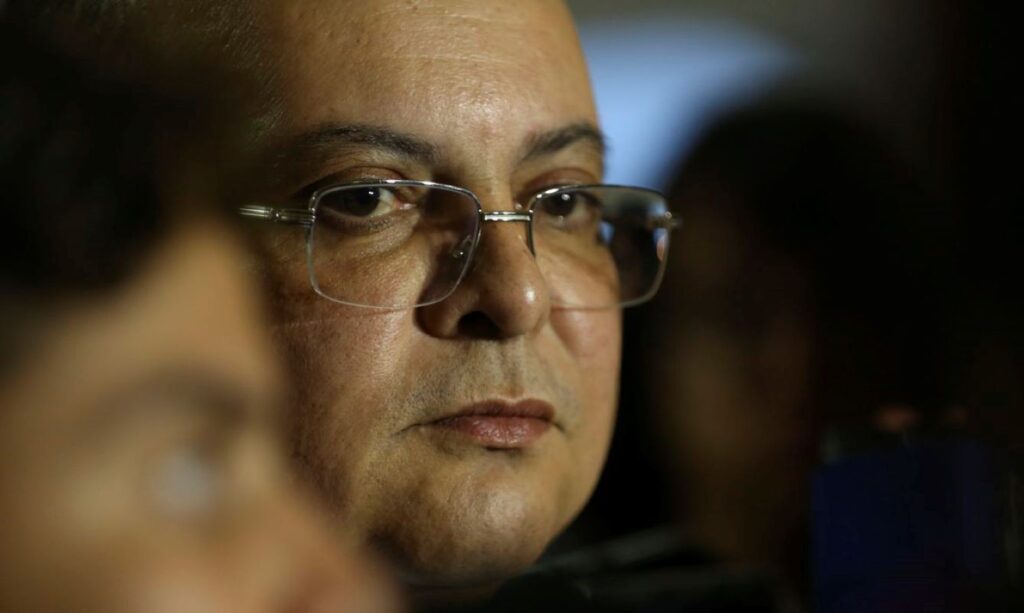 Depois de ser afastado por Alexandre de Moraes, Ibaneis Rocha diz que respeita a decisão do ministro