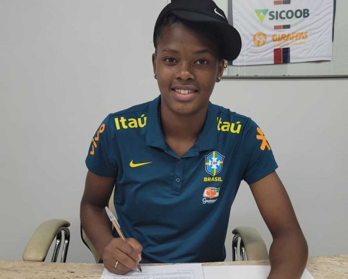 Jhonson assina contrato de patrocínio com a Nike e se junta a seleto grupo de estrelas do esporte