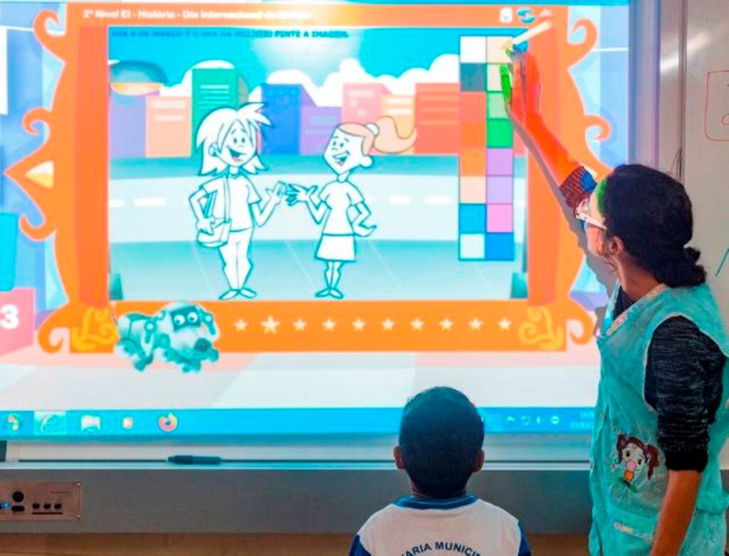 Palotina cancela licitação de kits educativos de robótica suspensa cautelarmente