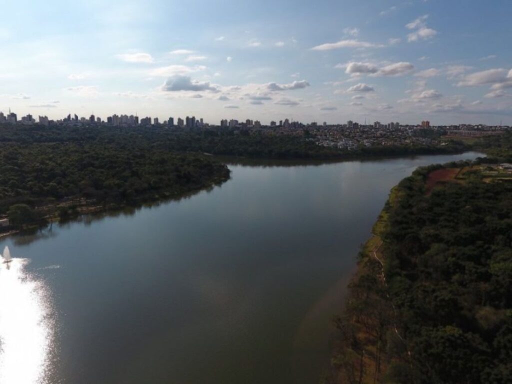 Sanepar apresenta projetos e cronograma do desassoreamento do Lago Municipal de Cascavel
