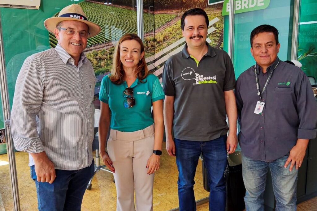 Beto Lunitti prestigia o Show Rural e participa de encontros no evento